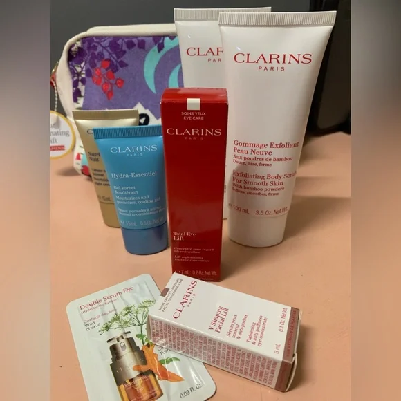 Clarins variety face and body skin care, 2 free samples.GREAT MUM’S DAY GIFT - Picture 1 of 2